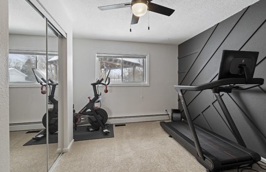 8500 Adler Rd Int-33