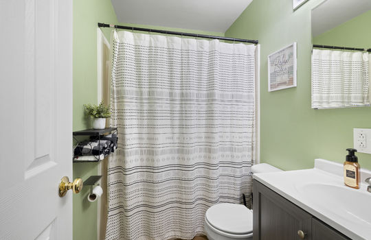 2165 Occidental Hwy Int-16