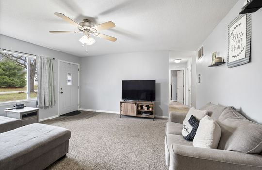 2165 Occidental Hwy Int-4