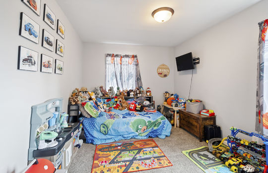 2165 Occidental Hwy Int-8