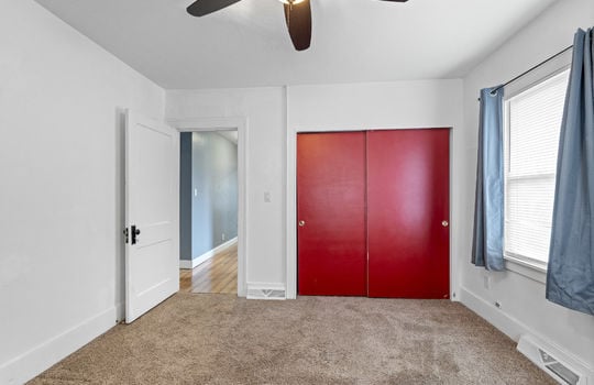 519 W Sterns Rd Int-11