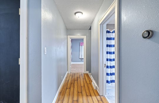 519 W Sterns Rd Int-12