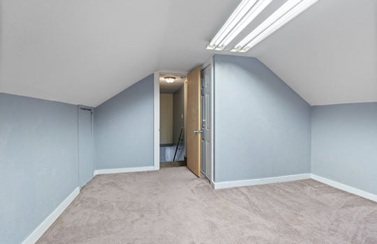 519 W Sterns Rd Int-18