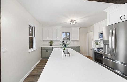 8951 Jackman Rd Int-5