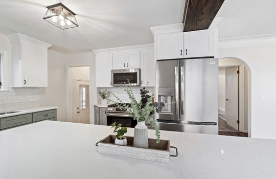 8951 Jackman Rd Int-7