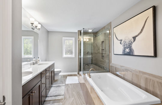 10260 Jackman Rd Int-23