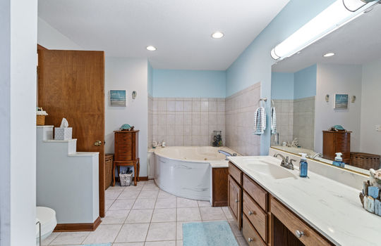 11662 Wells Rd Int-16