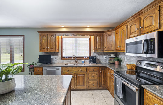 11662 Wells Rd Int-19