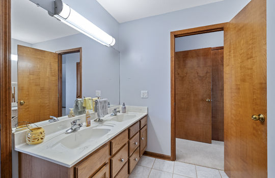 11662 Wells Rd Int-46