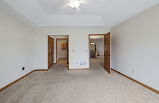 1706 Daniel Dr Int-14