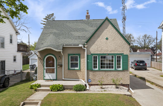 3711 Sherbrooke Ext-1