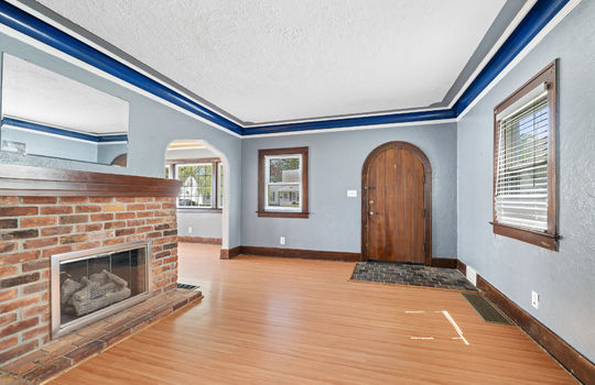3711 Sherbrooke Int-2