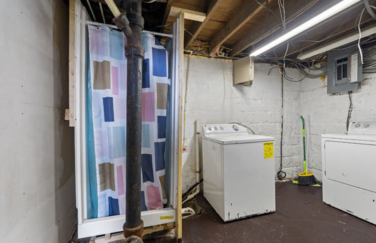 3711 Sherbrooke Int-25