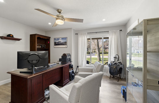 5246 Fredelia Dr Int-27