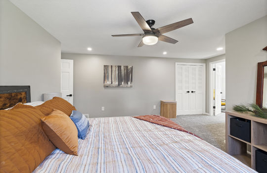 5246 Fredelia Dr Int-53