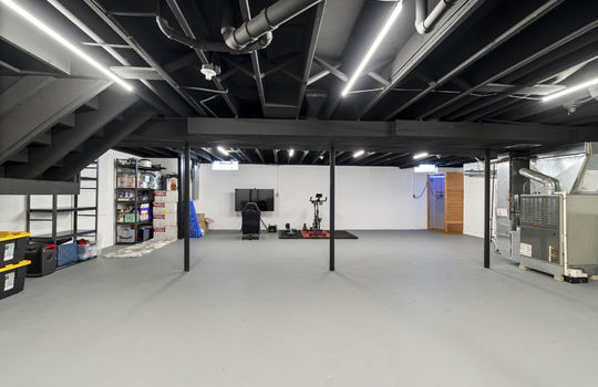 5246 Fredelia Dr Int-58