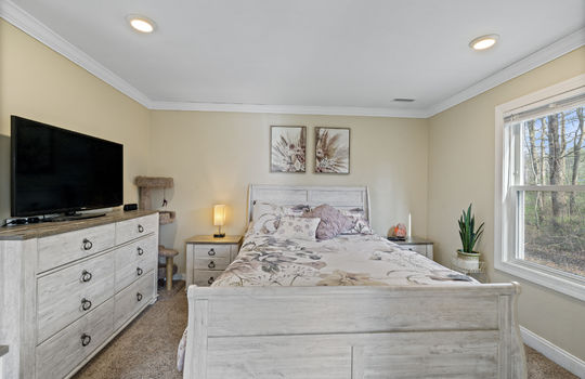 9505 Secor Rd Int-22