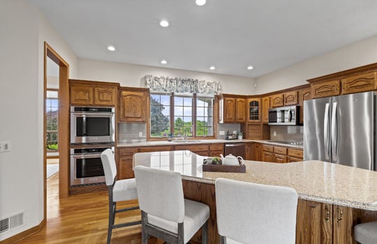 1573 W Erie Rd Int-13