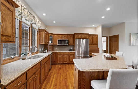 1573 W Erie Rd Int-14