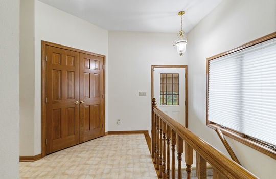 1573 W Erie Rd Int-22