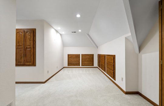 1573 W Erie Rd Int-48