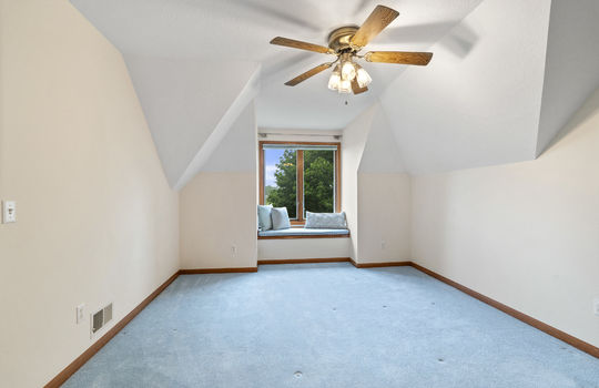 1573 W Erie Rd Int-54