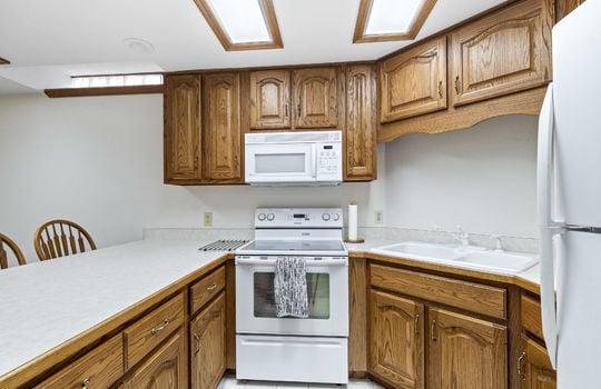 1573 W Erie Rd Int-69
