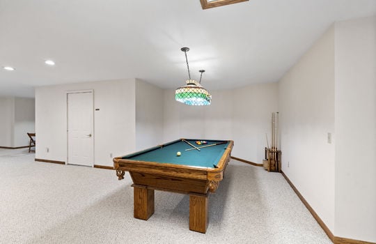 1573 W Erie Rd Int-72