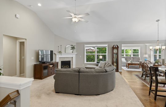 8046 Timber Wood Ln Int-14