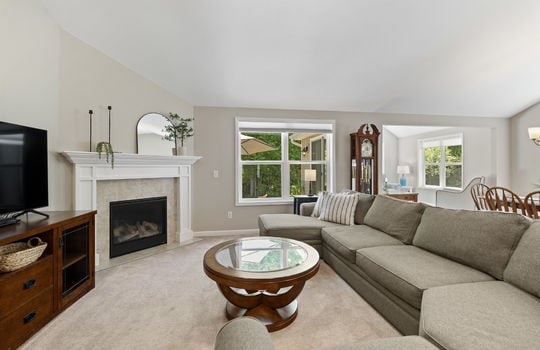 8046 Timber Wood Ln Int-17