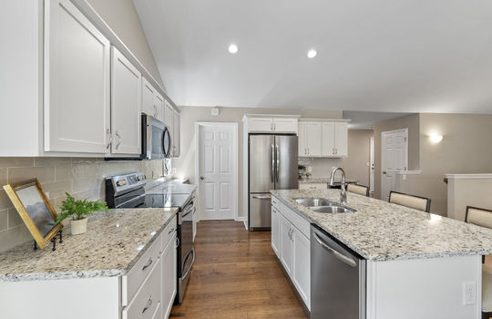 8046 Timber Wood Ln Int-21