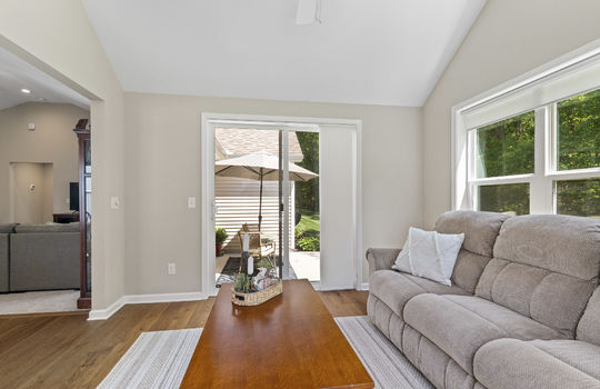 8046 Timber Wood Ln Int-25