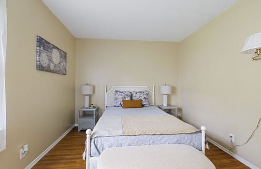 833 Cherry Ln Int-19