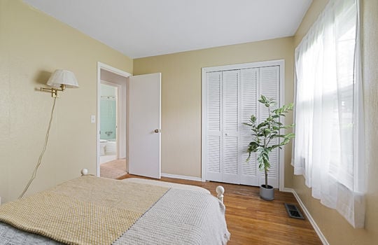 833 Cherry Ln Int-20
