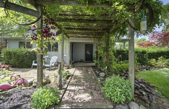 11-web-or-mls-10735 Secor Rd Ext-11
