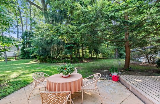 1417 Longfellow Dr Int-17