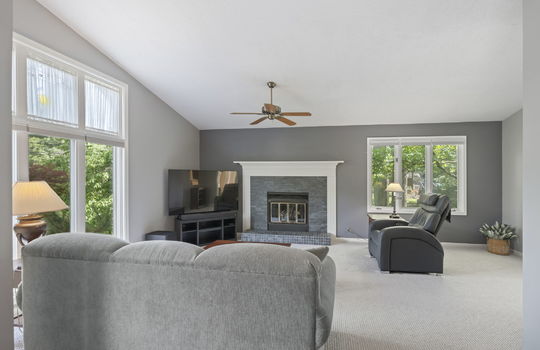 19-web-or-mls-10735 Secor Rd Int-3