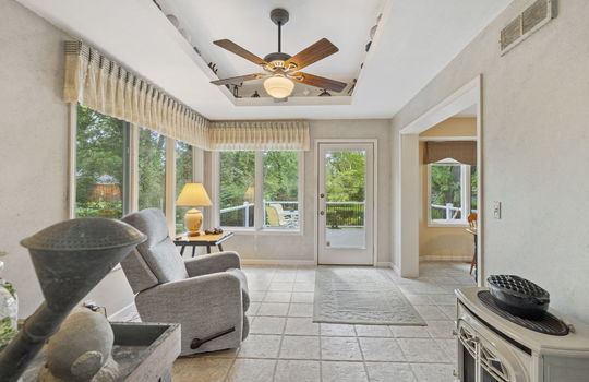 24-web-or-mls-10735 Secor Rd Int-8