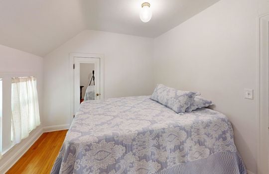 2401-Robinwood-Ave-Bedroom 13
