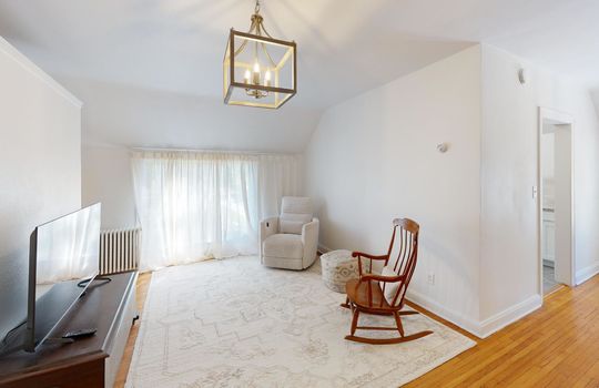 2401-Robinwood-Ave-Living-Room 5