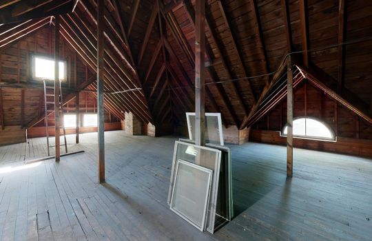 2401-Robinwood-Ave-Loft