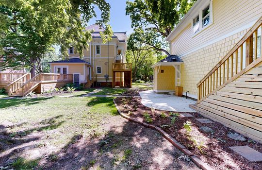 2401-Robinwood-Ave-Staircase 4