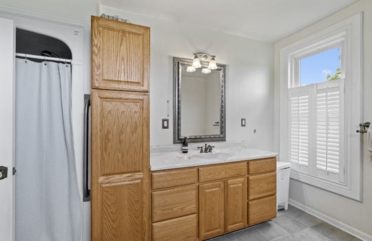 2808 Carleton-Rockwood Rd Int-14