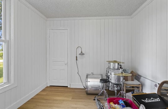2808 Carleton-Rockwood Rd Int-18