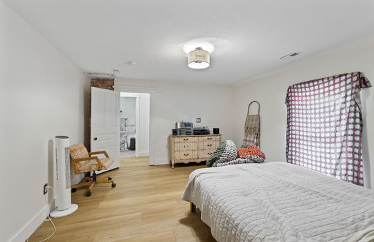 2808 Carleton-Rockwood Rd Int-24