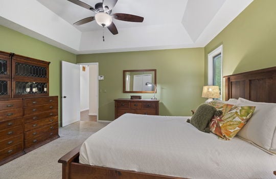 34-web-or-mls-10735 Secor Rd Int-18