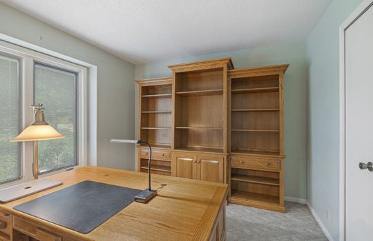 39-web-or-mls-10735 Secor Rd Int-23