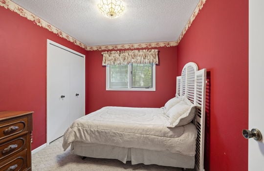 43-web-or-mls-10735 Secor Rd Int-27