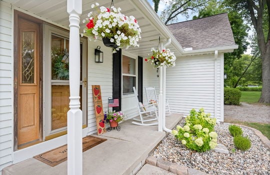 10-web-or-mls-9099 Summerfield Road Int-1