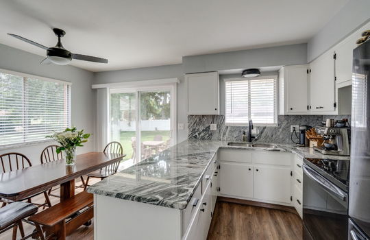12-web-or-mls-5946 E Heights Dr Int-3